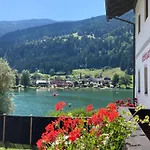 Mit Balkon Und 2 Schlafzimmer By Interhome * Feld am See