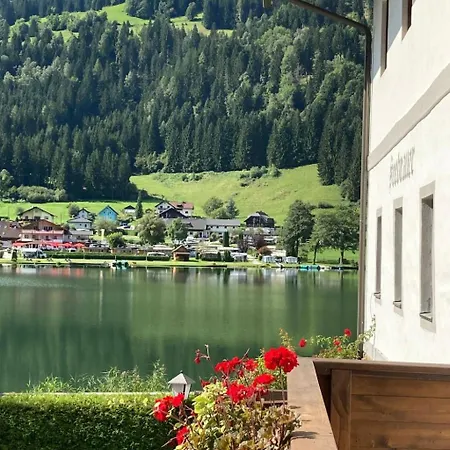 Mit Balkon Und 2 Schlafzimmer By Interhome Apartment *