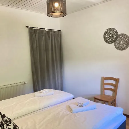 Apartment Mit Balkon Und 2 Schlafzimmer By Interhome Feld am See