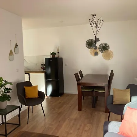 Apartament Mit Balkon Und 2 Schlafzimmer By Interhome