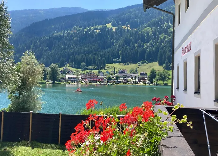 Mit Balkon Und 2 Schlafzimmer By Interhome Apartament *