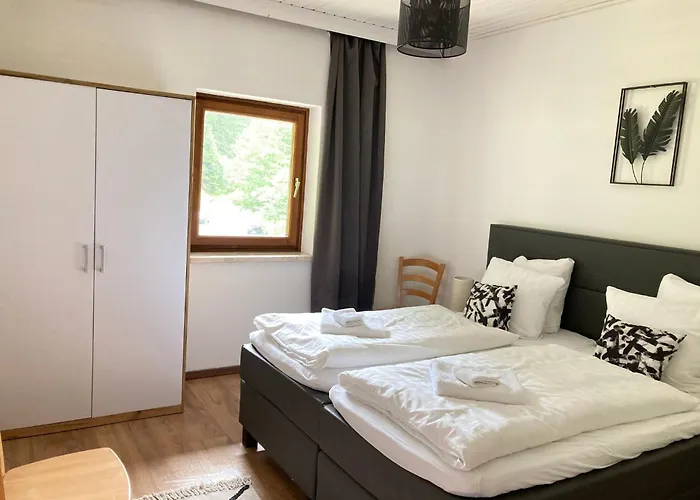Mit Balkon Und 2 Schlafzimmer By Interhome Apartament Feld am See