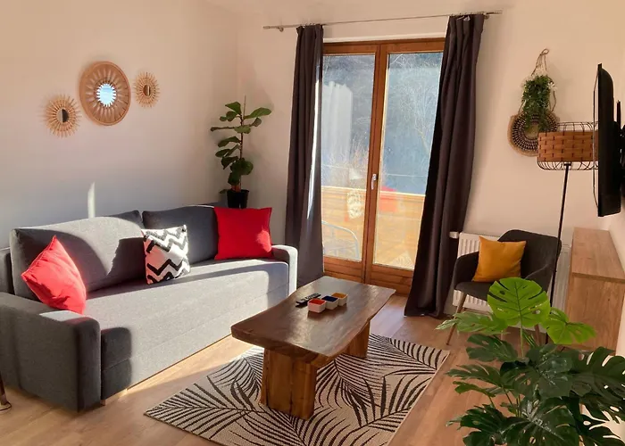 Mit Balkon Und 2 Schlafzimmer By Interhome *